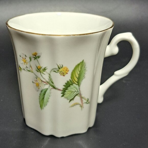 Royal Grafton Fine Bone China Mug With Floral Design - Picture 1 of 13
